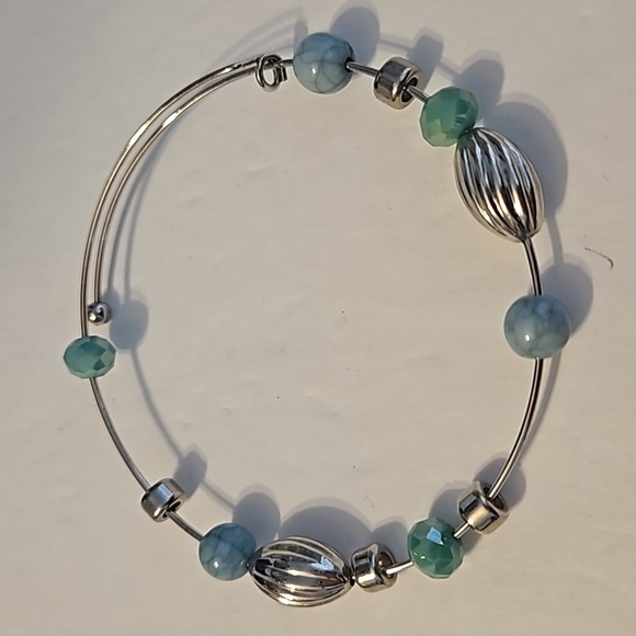 2 Silvertone Crystal, Rhinestone & Acrylic Slide 2 1/2" Slide Bracelets - Picture 4 of 4